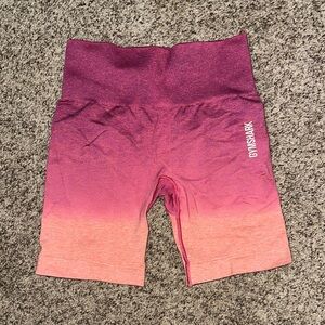 Gymshark Women's Gradient Bike Shorts - Purple and Pink